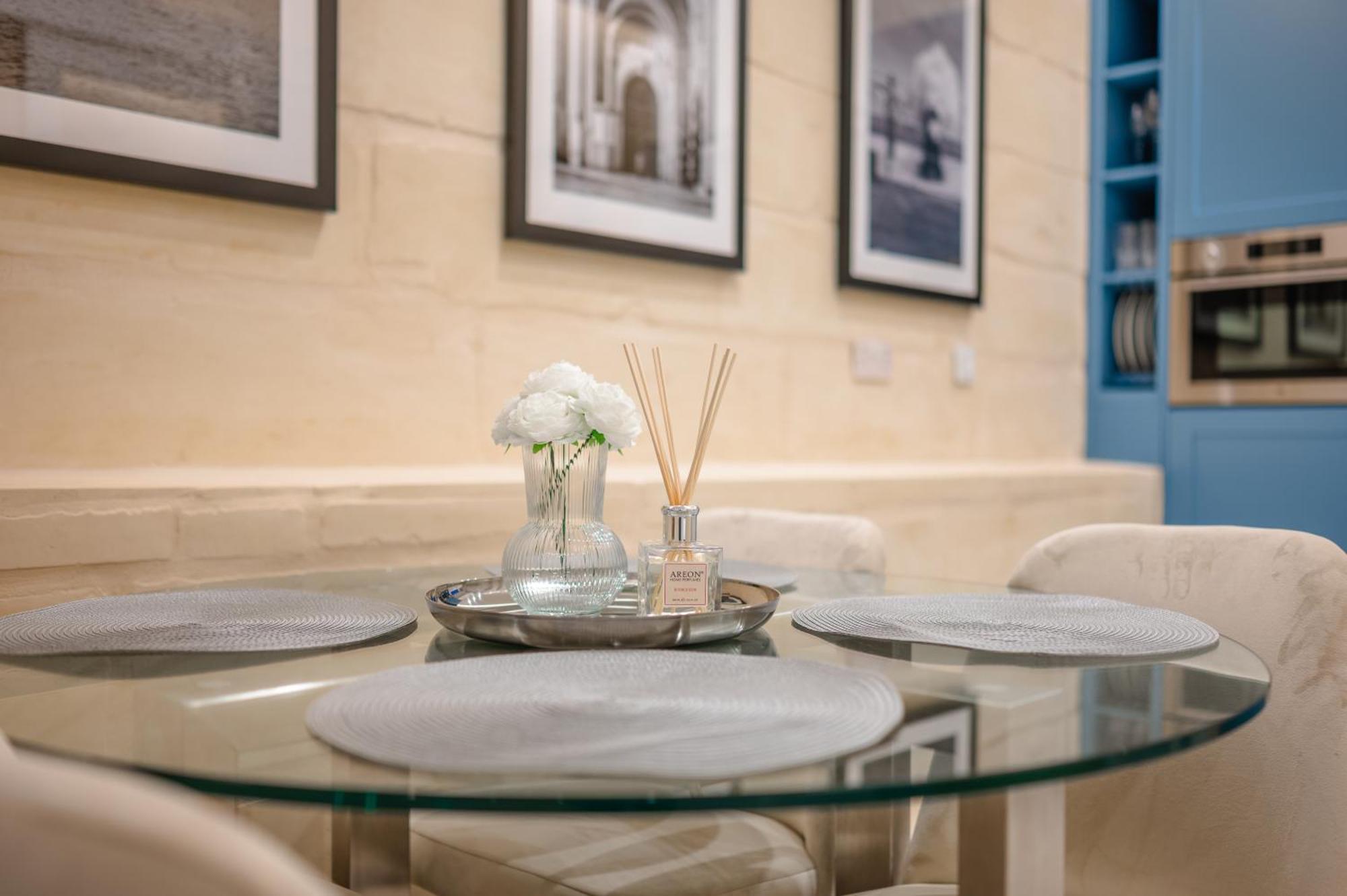 Capital Hideaway Apartment Valletta Exterior photo